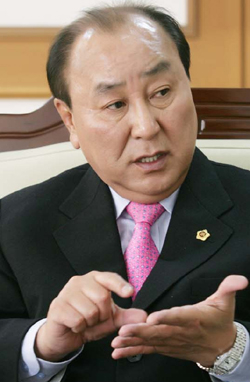이상효 경북도의회 의장 취임 1주년 인터뷰