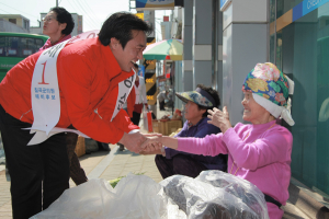 정순재 군의원 후보, 이색 선거운동<br>하루 42,195걸음으로 주민과 소통