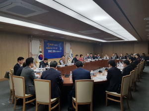 이철우 경북도지사, 일자리·경제·산업 분야 성과 주문