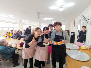 석적읍 우방신천지타운 부녀회, 떡국 나눔 행사 가져