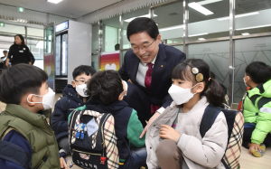 임종식 경북교육감, 미세먼지로부터 아이 지키기 행사 가져