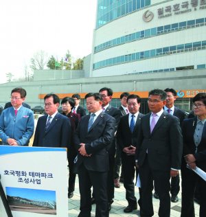 북삼역 연간 운영적자비 6억 원은?<br>오평산업단지 공영 개발방식 건의