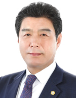 장세학 군의원, 연수비 전액 반납하고 한국당 탈당 선언