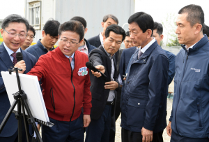 진영 행안부 장관 경북 첫 방문-이철우 도지사, 지역현안 건의