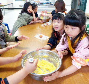 석적초등, 오감이 살아 숨쉬는 문화예술 체험학습