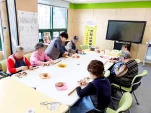 칠곡군치매안심센터 ‘기억나무학교’ 치매환자쉼터 운영