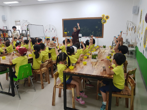 석적초등병설유치원, 꿀벌나라 테마공원-호국평화기념관 견학