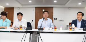 이철우 도지사 ‘경로당 행복도우미’ 직접 챙겨