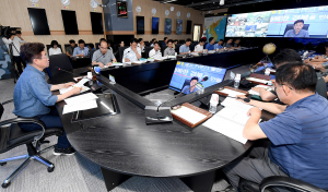 이철우 도지사 휴가 반납, 폭염-日수출규제 긴급 대응