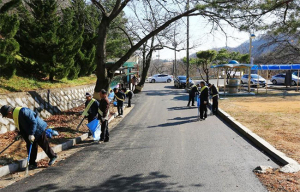 (사)칠곡군담수회 약목면분회, 신유장군 유적지 주변 정화활동 실시