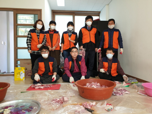 석적읍, 저소득 가정대상 ‘사랑의 제육 나눔’ 행사