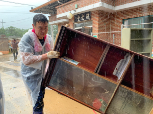 정희용 의원, 전남 구례 구성마을·경남 화개장터 수해복구 봉사