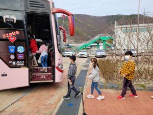 칠곡학교지원센터, 맞춤형 현장체험학습 위한 칠곡edu버스 지원