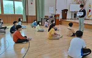 시가 그림을 만나 화려한 향연이 되다