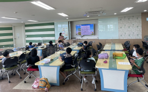 시와 책읽기를 좋아하는 아이들은 도서관으로 모여라!