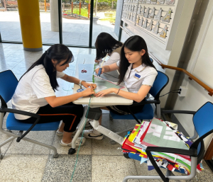 인평중학교, “폐현수막 재활용 만국기” 제작