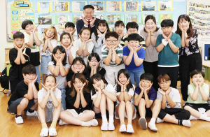김재욱 칠곡군수, 취임 1주년 기념식 대신에 초등 교사 등 봉사활동 이어가