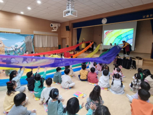 남율유치원, 음악동화 콘서트 관람. 악기 체험
