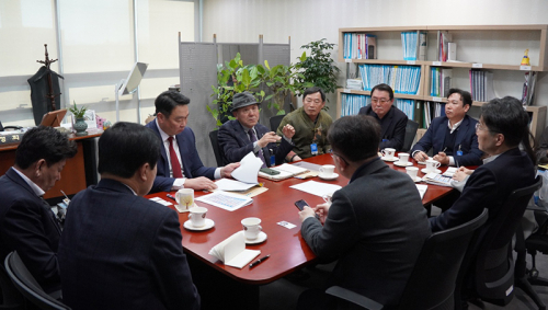 정희용 의원, 약목면-지천면발전협의회 회장단과 지역 현안 논의