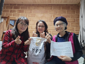 행복한마을 ‘사랑잇는사업’을 통해 만난 티시스와 함께 ‘효효효캠페인’ 진행