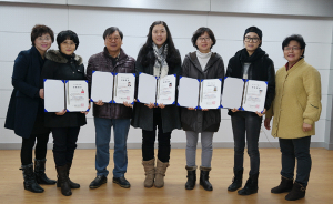 칠곡공공도서관 수강생 5명 독서지도사 자격증 취득