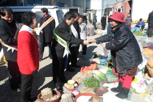 칠곡군, 동명에서 전통시장 장보기
