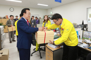 김관용 도지사, ‘실크로드 경주’  격려 방문