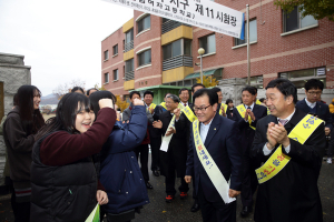 백선기 칠곡군수 수능 시험장 방문 격려