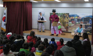 칠곡공공도서관 동그리 동극단 동극공연 성황리 개최