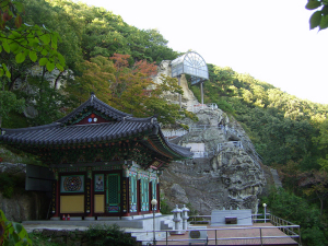 경북도, 경주 골굴사·김천 구화사 전통사찰 등록