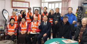 왜관읍사무소, 안전사고 예방 야광조끼 전달