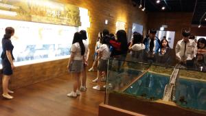 '전쟁 나면  싸우겠다' 60%, 호국기념관 도움 91%<br>6·25전쟁 발발시기, 칠곡 중고생 절반이나 몰라