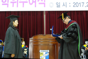 경북과학대 만학도 장선아 씨, 암 극복 최고상 수상