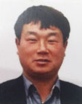 지게차 시인 장윤덕 씨 첫 시집 발간