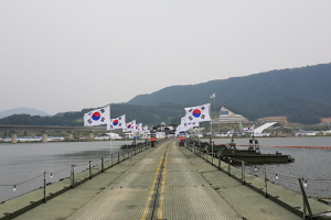 낙동강평화축전 420m 낙동강 부교