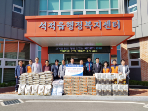 개인택시 칠곡군지회, 석적읍 저소득 및 독거 어르신 후원품 전달