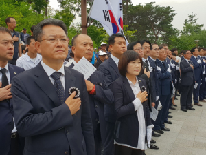안상섭 교육감 후보, 수도산 충혼탑서 순국선열 넋 기려