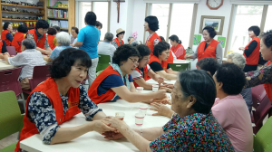 경북북모둠손봉사단, 성가양로원 위문공연 즐거운 시간 나눠