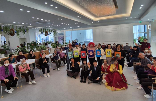 북삼읍 건강마을 웃음연극반, “웃음공연 큰 호응”