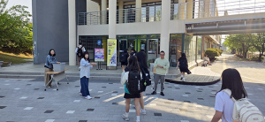 인평중학교, ‘온 MOM다해 응원해’ 등굣길 행복맞이 캠페인 실시