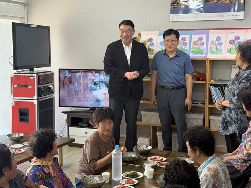 정희용 의원, 중복 맞아 고령군·성주군·칠곡군 관내 경로당 방문